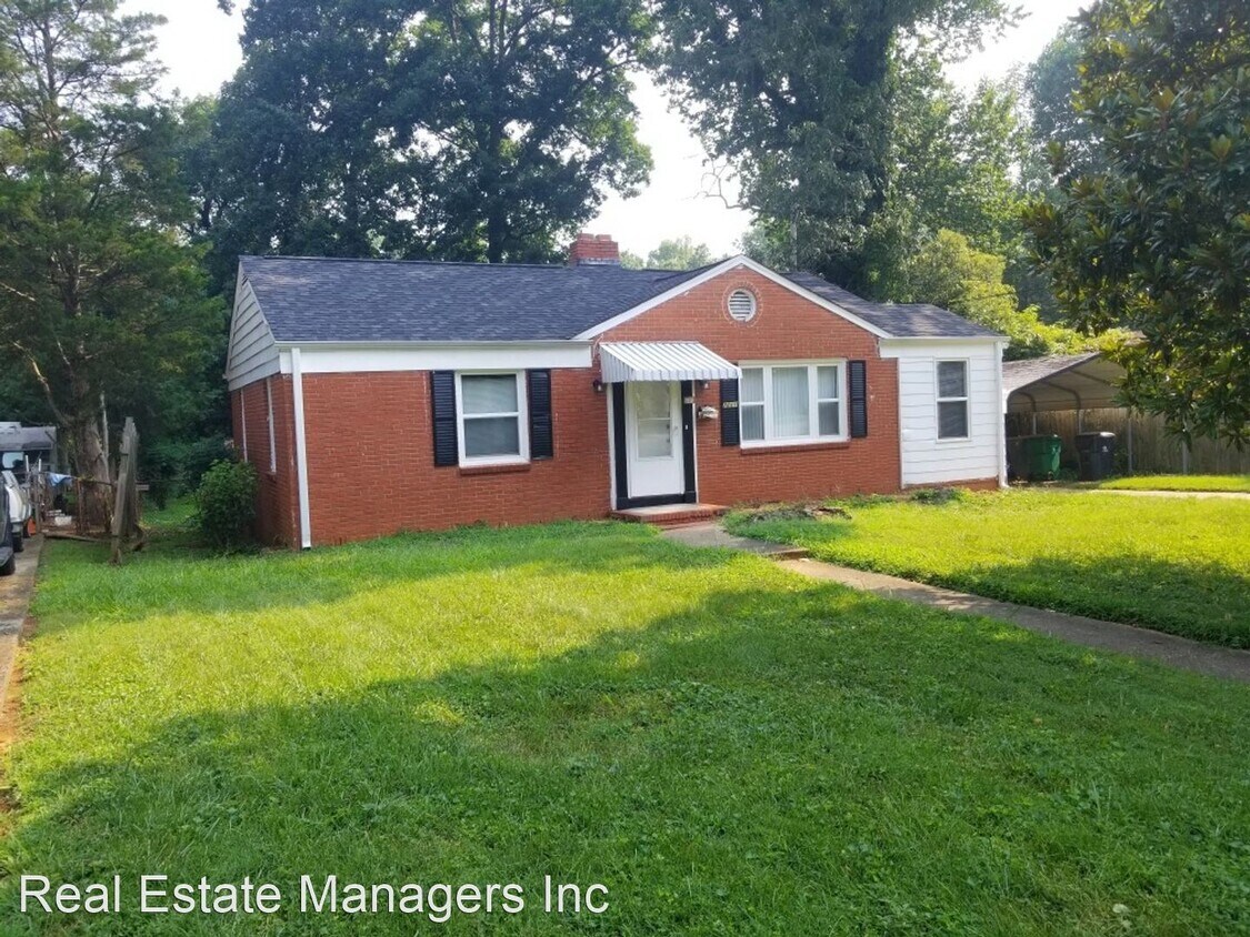 3 br, 1 bath House 2211 Orton St House Rental in Charlotte, NC