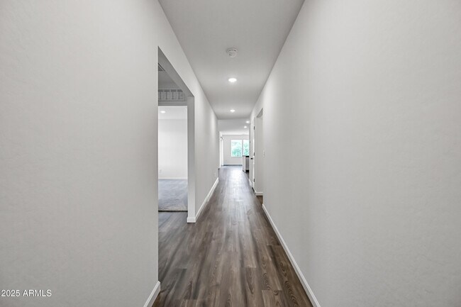 Building Photo - 1855 Yance Dr