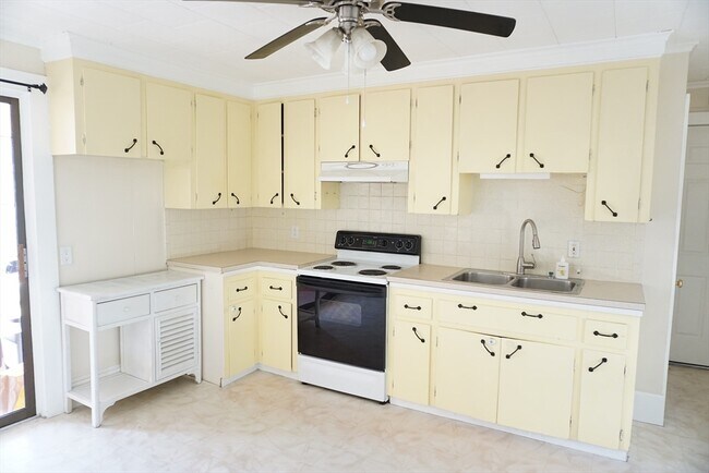 Foto del edificio - 76 4th Ave