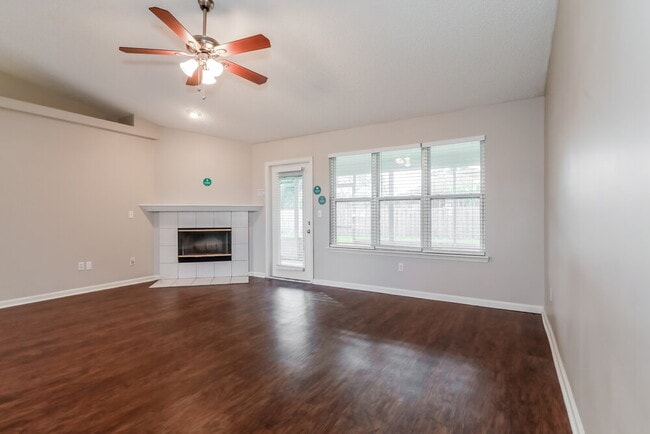 Building Photo - 2703 Ian Ct