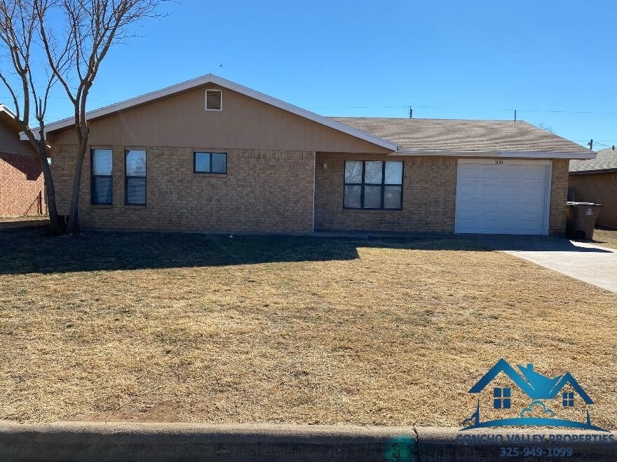 1101 E 44th St, San Angelo, TX 76903 House Rental in San Angelo, TX