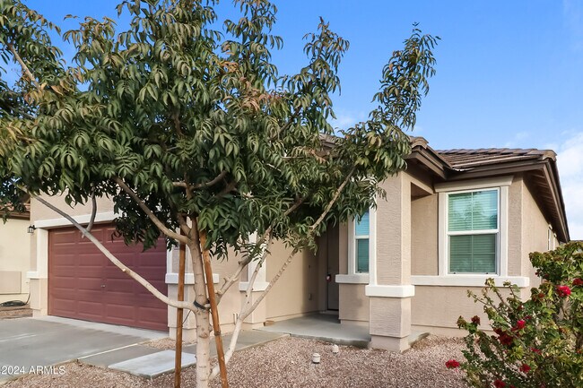 Building Photo - 25068 W Wayland Dr
