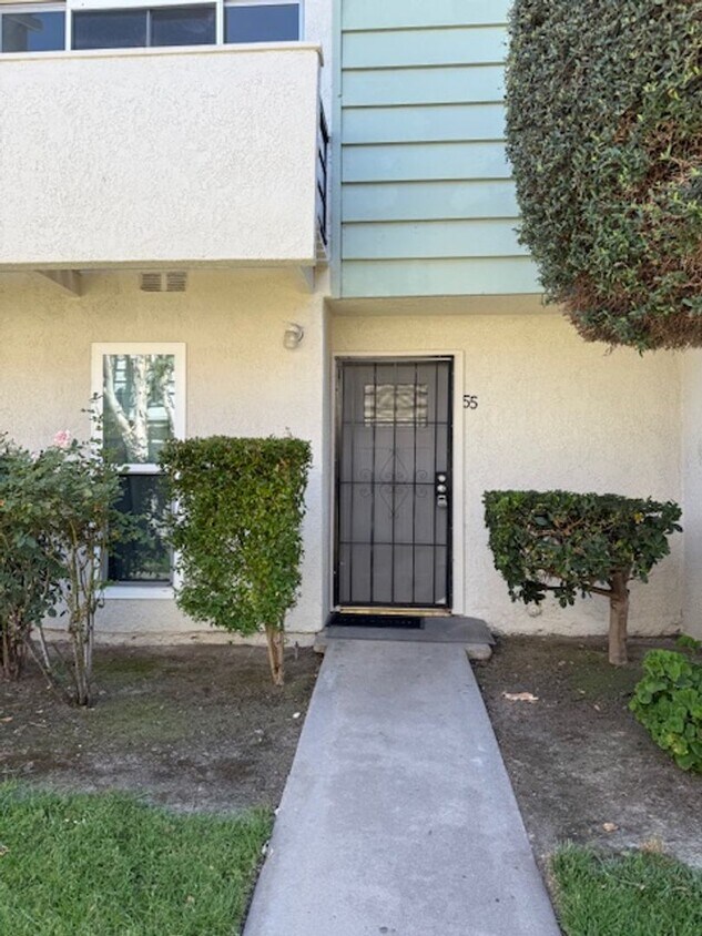 Primary Photo - Remodeled Condo in Tustin