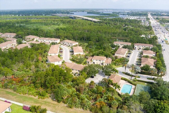 Foto del edificio - 104 SW Otter Run Pl