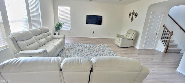 Foto del edificio - 5 br, 3.5 bath House - 533 Weizenbock Lane