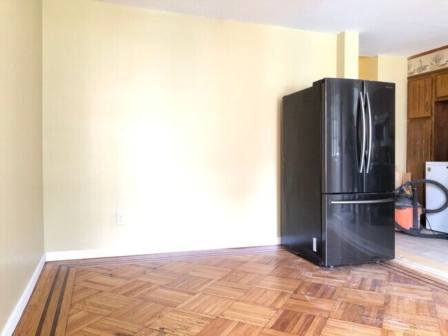Foto del edificio - 243 95th St