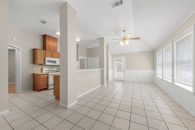 Foto del edificio - Close to the Historic District! Charming 3...