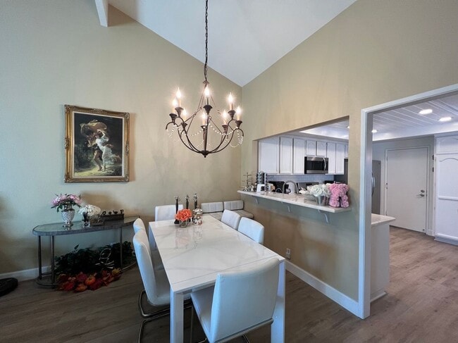 Building Photo - 5 Coldstream, 47
