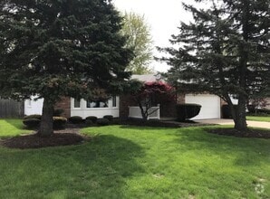 Building Photo - 60 McNair Rd