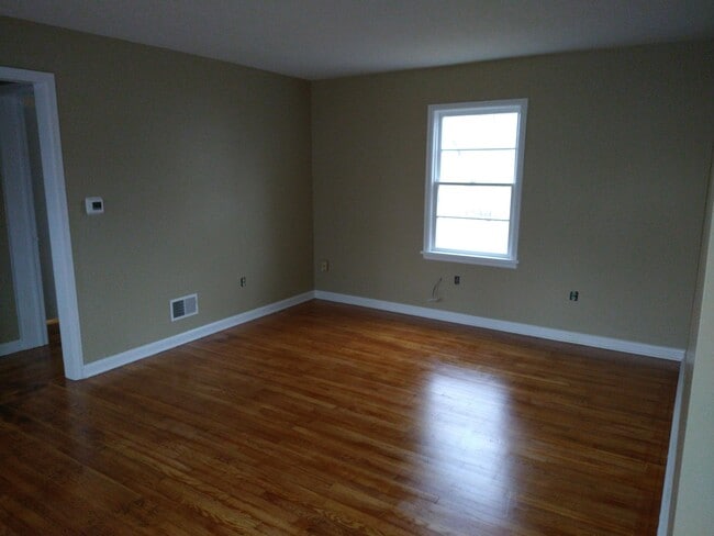 Building Photo - 1916 N C St