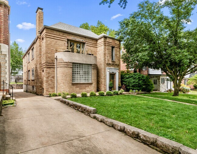 Building Photo - 7943 Delmar Blvd