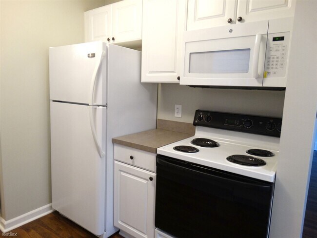 Building Photo - 3 br, 1 bath House - 201 Linden Avenue