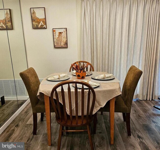 Foto del edificio - 304 Forbes St