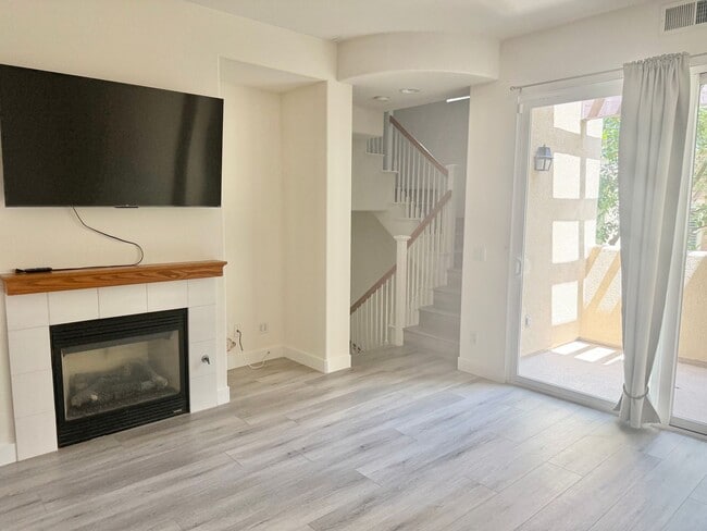 Building Photo - 2715 Escala Cir