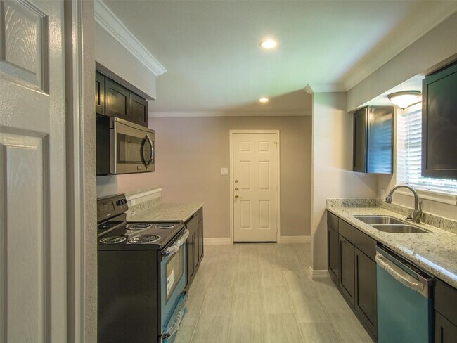 Foto del edificio - 6510 Reamer St