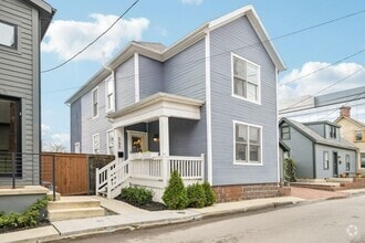 Building Photo - 565 Lathrop St