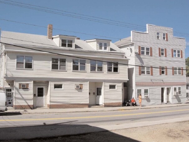 Primary Photo - 49-55 Pleasant St