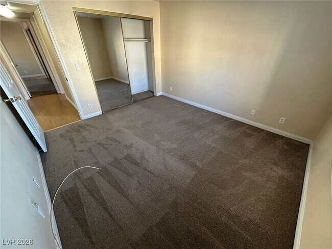 Foto del edificio - 2975 Juniper Hills Blvd