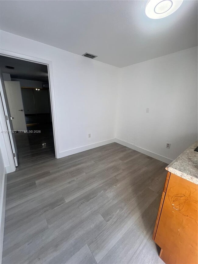 Building Photo - 1615 SW 137th Pl
