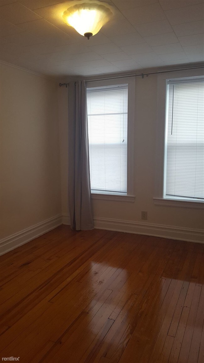 Building Photo - 2553 46th St