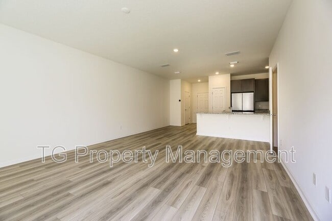 Building Photo - 140 Beach Palm Ct