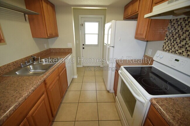 Foto del edificio - 2237 Bordeau Ct