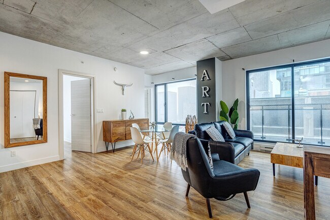 Photo du bâtiment - 2100 Rue de Bleury