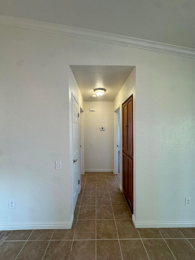 Foto del edificio - 78650 Ave 42