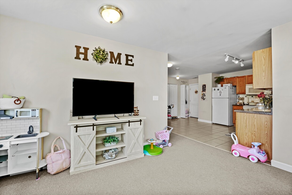 Primary Photo - 3423 Ridgeland-304