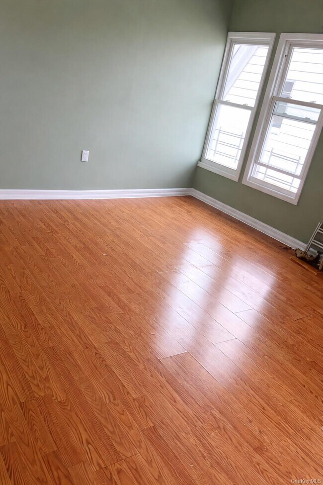 Foto del edificio - 89-14 113th St