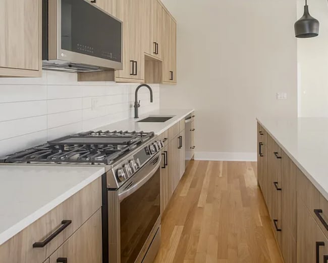 Foto del edificio - 1405 W Belden Ave