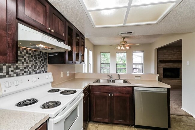 Building Photo - 314 Rawhide Loop
