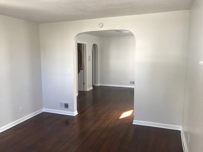 Photo - 2BR Updated Midtown Home - Available Now!