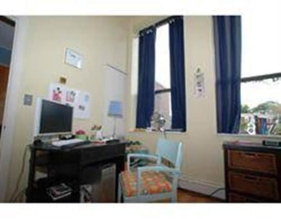 Building Photo - 141 Savin Hill Ave