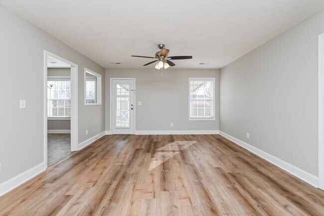 Foto del edificio - 8003 Westfork Dr