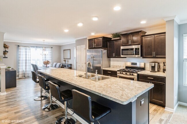 Building Photo - 2286 Aurora Dr