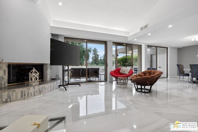 Foto del edificio - 196 Kavenish Dr