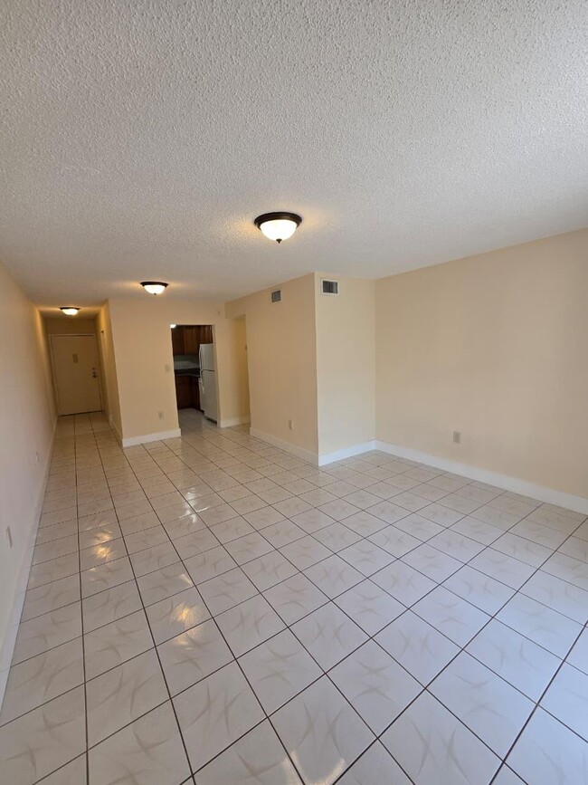 Building Photo - 4304 NW 9th Ave