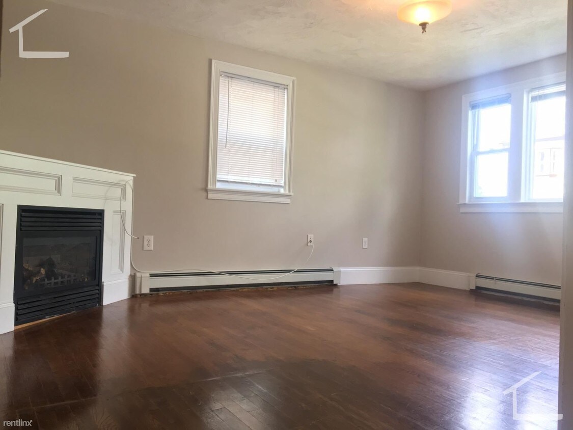 Primary Photo - 67 Hopedale St