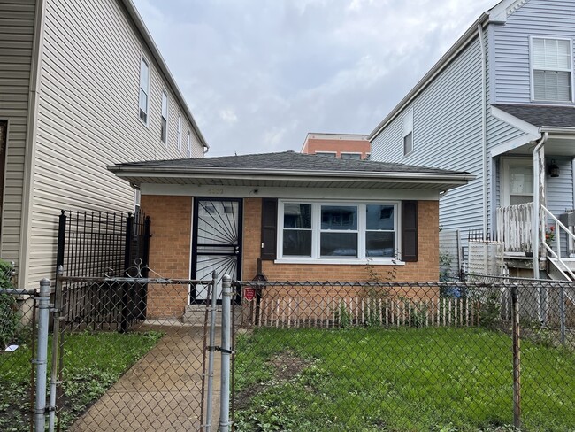 Foto del edificio - 4630 S Honore St