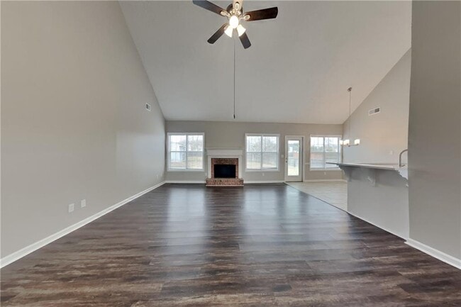 Foto del edificio - 129 Graybrook Ct