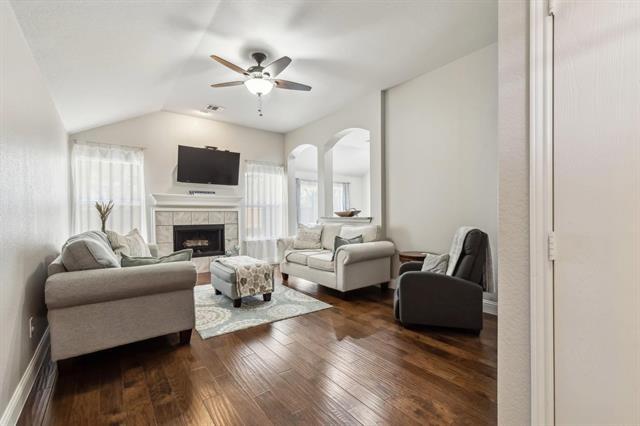 Foto del edificio - 9208 Norfolk Ln