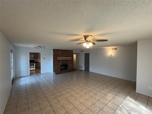 Building Photo - 5405 Duchess Ct