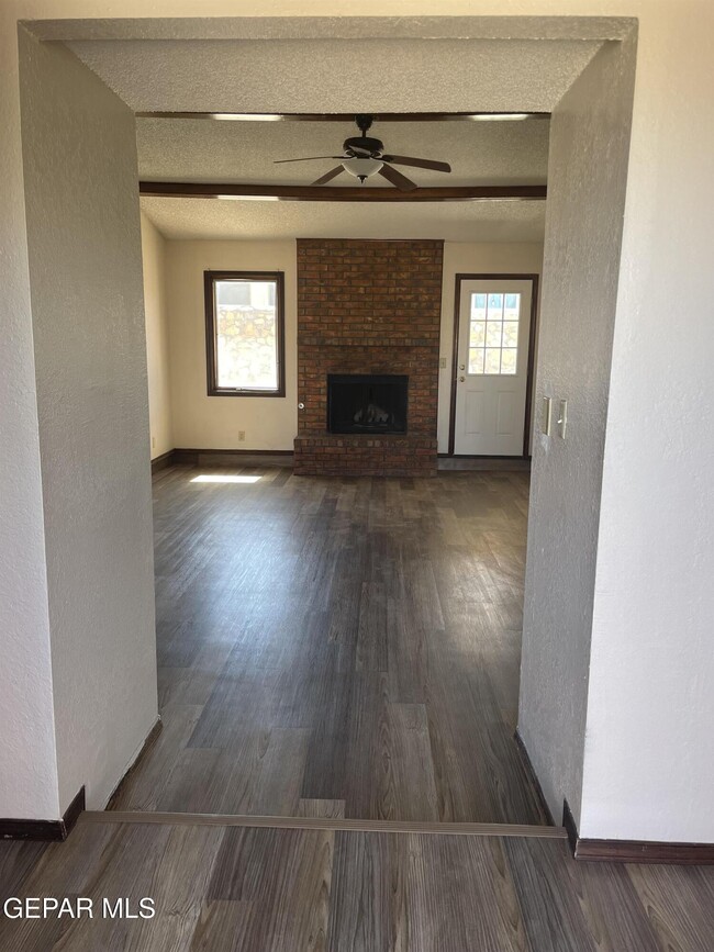 Building Photo - 1382 Adabel Dr