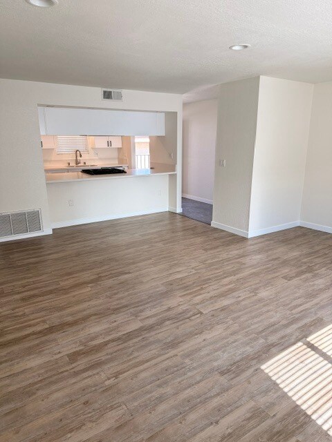 Foto del edificio - 11264 Morrison St