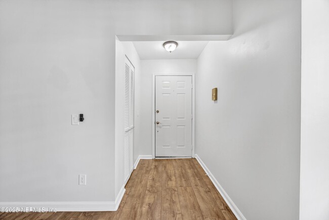 Foto del edificio - 2912 St Johns Ave