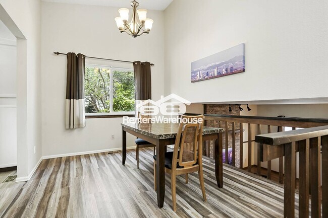 Foto del edificio - 131 Grouse Pl
