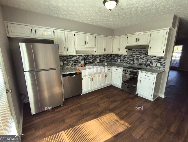 Foto del edificio - 102 Peachtree Ct