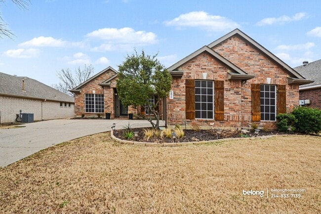 Building Photo - 2817 Hollow Ridge Dr