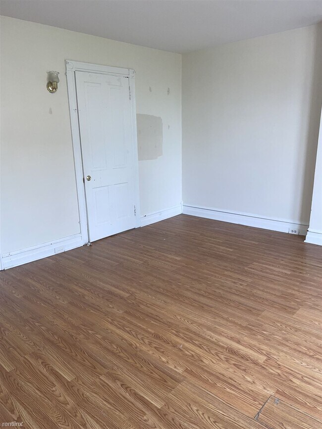 Building Photo - 4 br, 2 bath House - 1330 West Chew Street